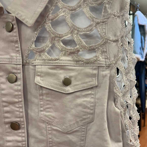 AZI New York White Denim Jeans Jacket - Picture 2 of 4